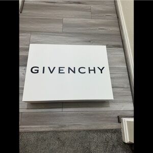 Givenchy White and Black Accent Box